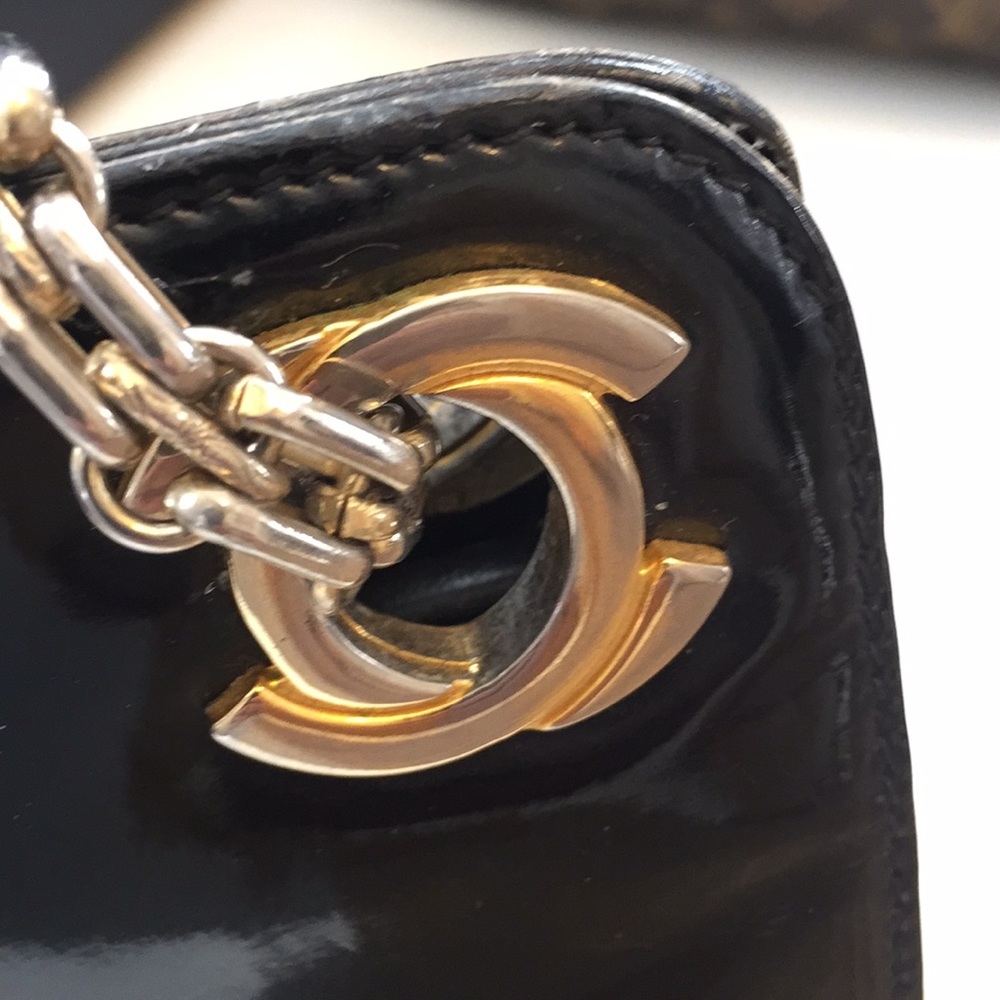 Chanel - Picture 5 of 15